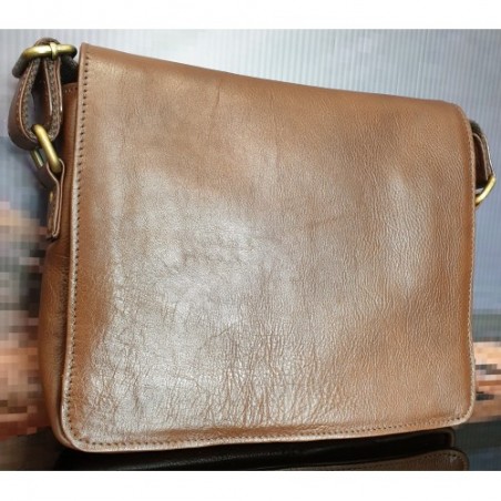 Back Road 17" Messenger Bag 2908