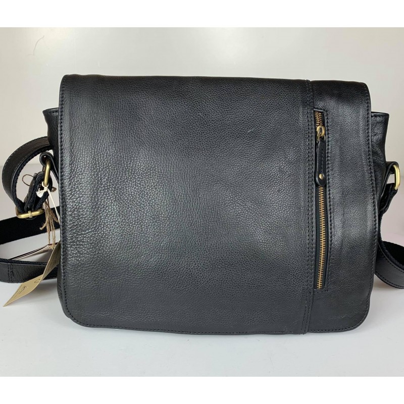 Back Road 15" Messenger Bag 2909